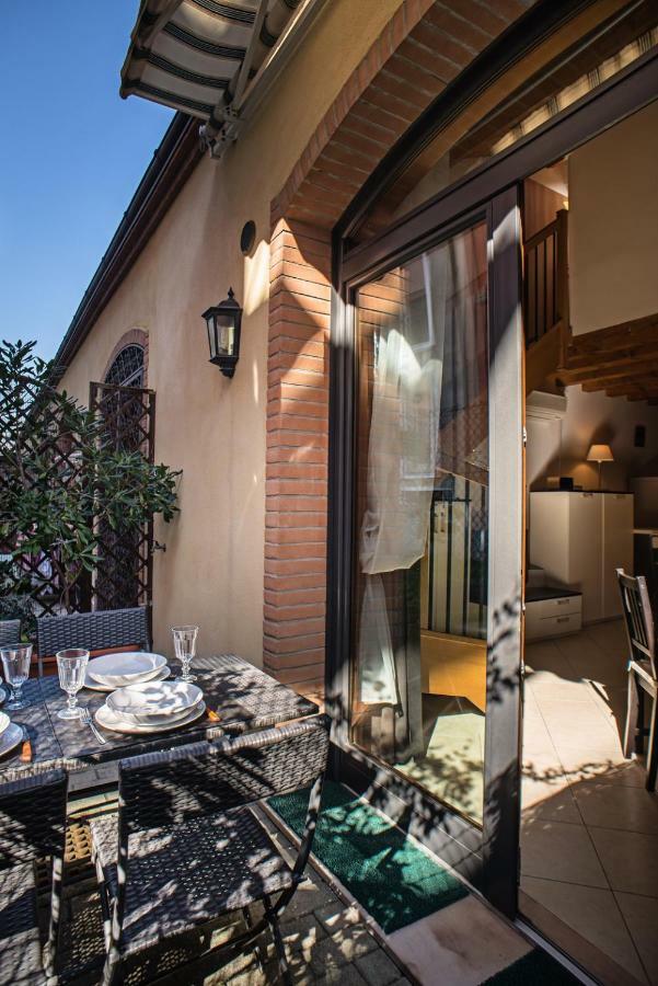 Duplex At The Entrance To Venice 2 Bathroom And Terrace Exterior photo